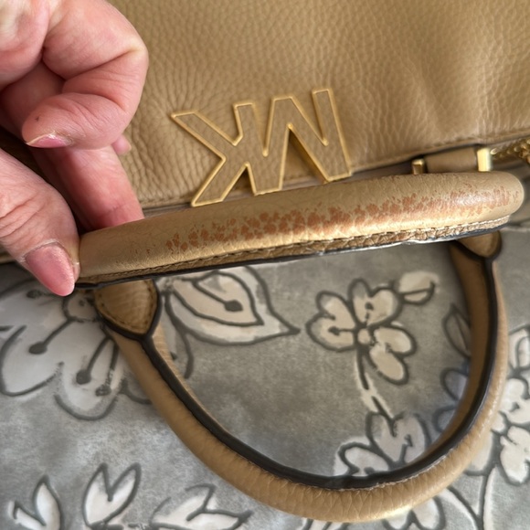 Women’s Michael Kor’s Bag - Picture 6 of 6